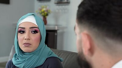 Peter Green's raging shaft tests Violet Gems' pussy