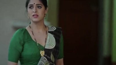 Qizlarning teshiklari fart yaqindan korish porno video