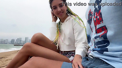 I see you jerking off to me and I want to help you cum! - Dick flashing on public beach