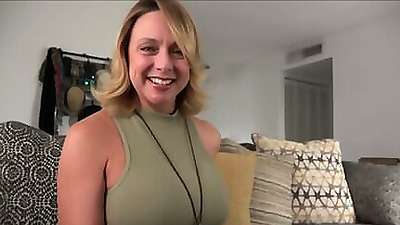 Hot Mom - Brianna Beach