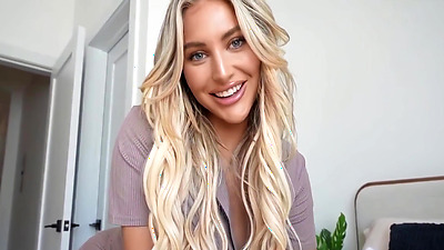 Fucking My College Crush - Kayley Gunner