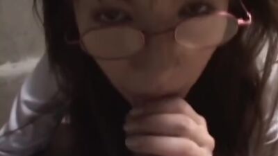 Uncensored Japanese amateur sex: Fugazi amazing girl in glasses