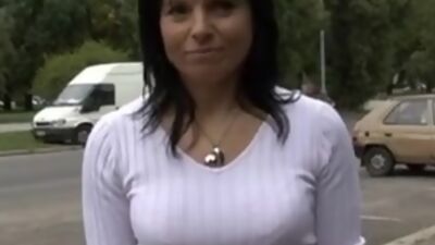 Flawless mother i'd like to fuck 40+ for cash