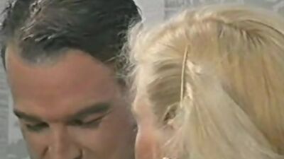 Sibylle smoke her pussy