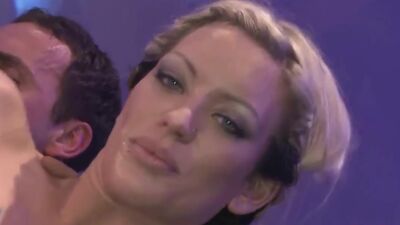 This sexy mom is a real man pleaser