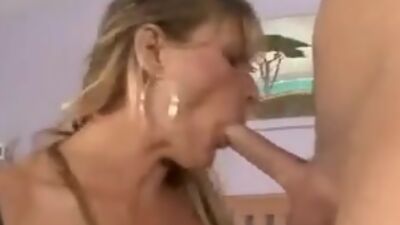 Wild Pegging In Nasty Mature Vagina