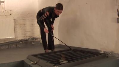 German dominatrix loves spanking and anally drilling her slave