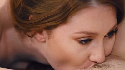 Stepmom Lauren Phillips let Arietta Adams enjoys licking her pussy