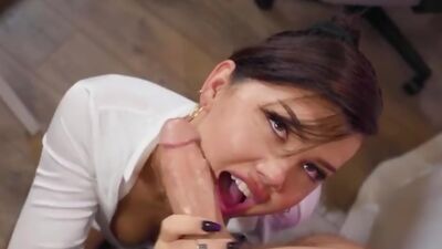 Busty tgirl Daisy Taylor is barebacked in a steamy sex dream