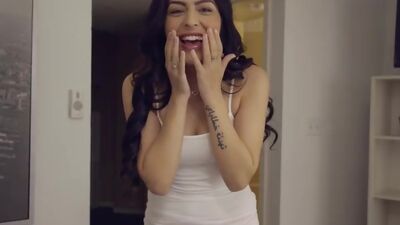 Petite stepsis caught stepbro watching porn and she wanted to suck his dick