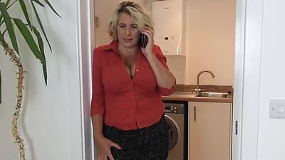 Camilla offers Mr. Creampie nice sloppy blowjob