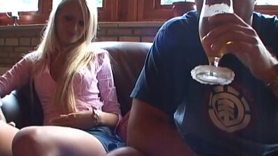 Speculum babe masturbates and spreads pussy in kink session