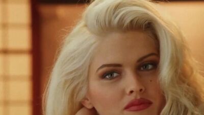 Sexy big natural tits teen Ali Rose posed naked after she posed in lingerie