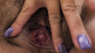 Joclyn Stone sucked her helpful neighbor's cock