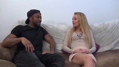 Cheating Mom enjoys husband´s best mate´s BBC