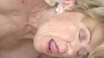 Malya's old pussy gladly welcomes Mugur's cock