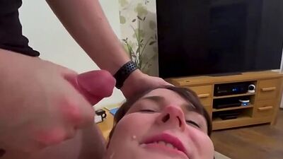 Brit bitch fucks leeds guy after blowjob