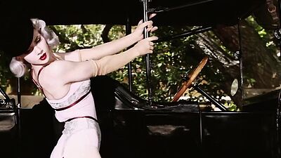 Natural hot petite body Playboy models Mosh and Ashley Rose posing