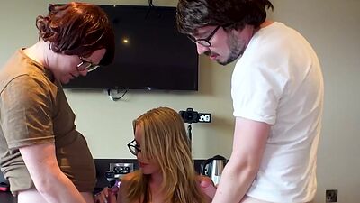 British MILF sucks off nerds in double bj