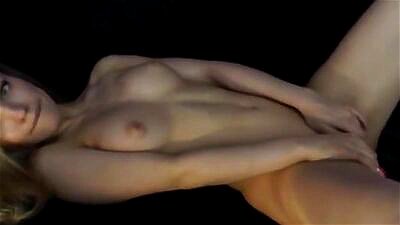 Petite Babe having fun masturbating2