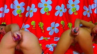 lesbian girls eating pussy and anal toying