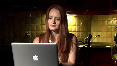 Erotic Lesbo Threesome