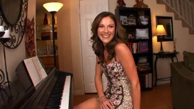 Samantha Ryan Serenades The Cock