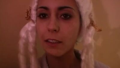 Shake spearing her hole