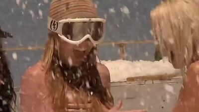 Naked badass babe Jaclyn Swedberg and her GFs snowboarding on a sunny day