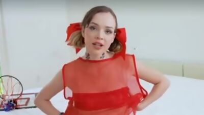 Stepsister pops out and opens wide her sweet teen muffin