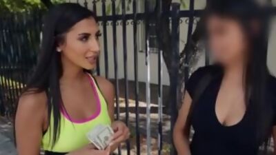 Lesbian latina picking up dykes in public for oralsex
