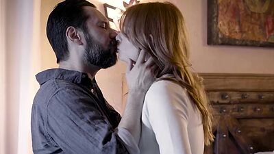 Boyfriend ask his girlfriend to comfort her lonely dad and she agrees