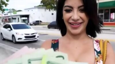 Sexy Latina Loves Cash