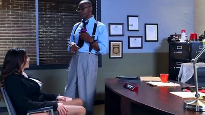 Brazzers - Ariella Ferrera deepthroats some BBC