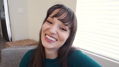 Amazing big boobs stepmom Lexi Luna warmed up her cold hands in my pants