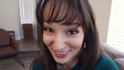 Amazing big boobs stepmom Lexi Luna warmed up her cold hands in my pants