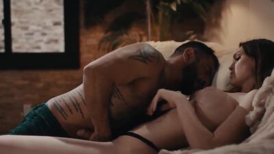 Busty trans stepdaughter Tori Easton barebacks her stepdad