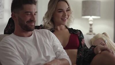 Slut Tbabe lets stepsisters boyfriend bareback her ass