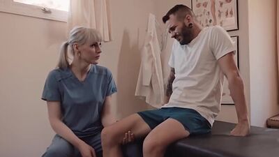 TS masseuse massages and fuck the ass of her guy client