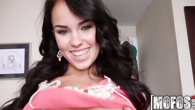 Mofos - Sexy teen gives her bf what he wants