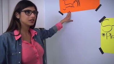 BJ Lessons w/ Mia Khalifa