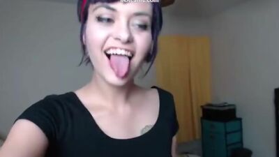 OMG THAT PERFECT ASS and She Swallows 12 Inch Dildo