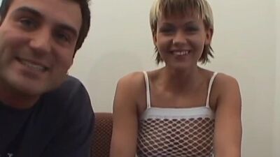 Speculum babe dildo fucking with food and toy while solo