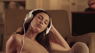 Sexy Latina teen Gianna Dior shows big butt and posed in hot stockings