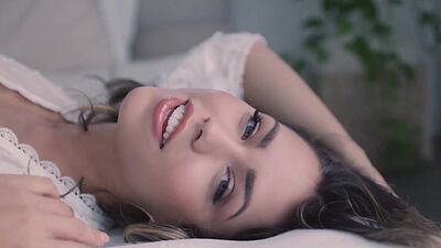 Abella Danger reveals her huge ass before Latina Alina Lopez showed butt