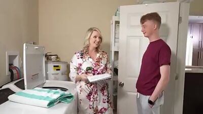Jimmy slam fuck Charlotte and made her orgasm