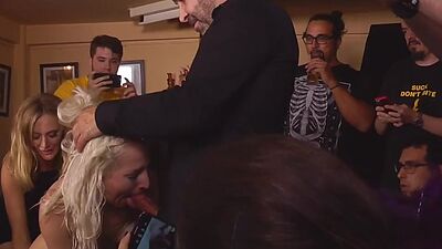 Public 3some pussytoying and deepthroating for useless slut