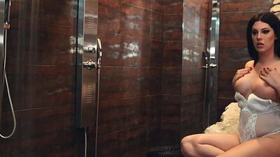 Curvy lingerie tgirl drilled in shower while in underwear