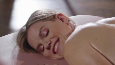 Smalltits masseuse and her hot client lick each others pussy