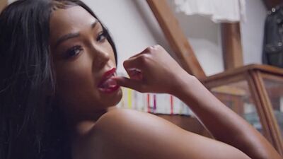 Black MILF Harley Dean exposed stunning curvy body after posing in lingerie